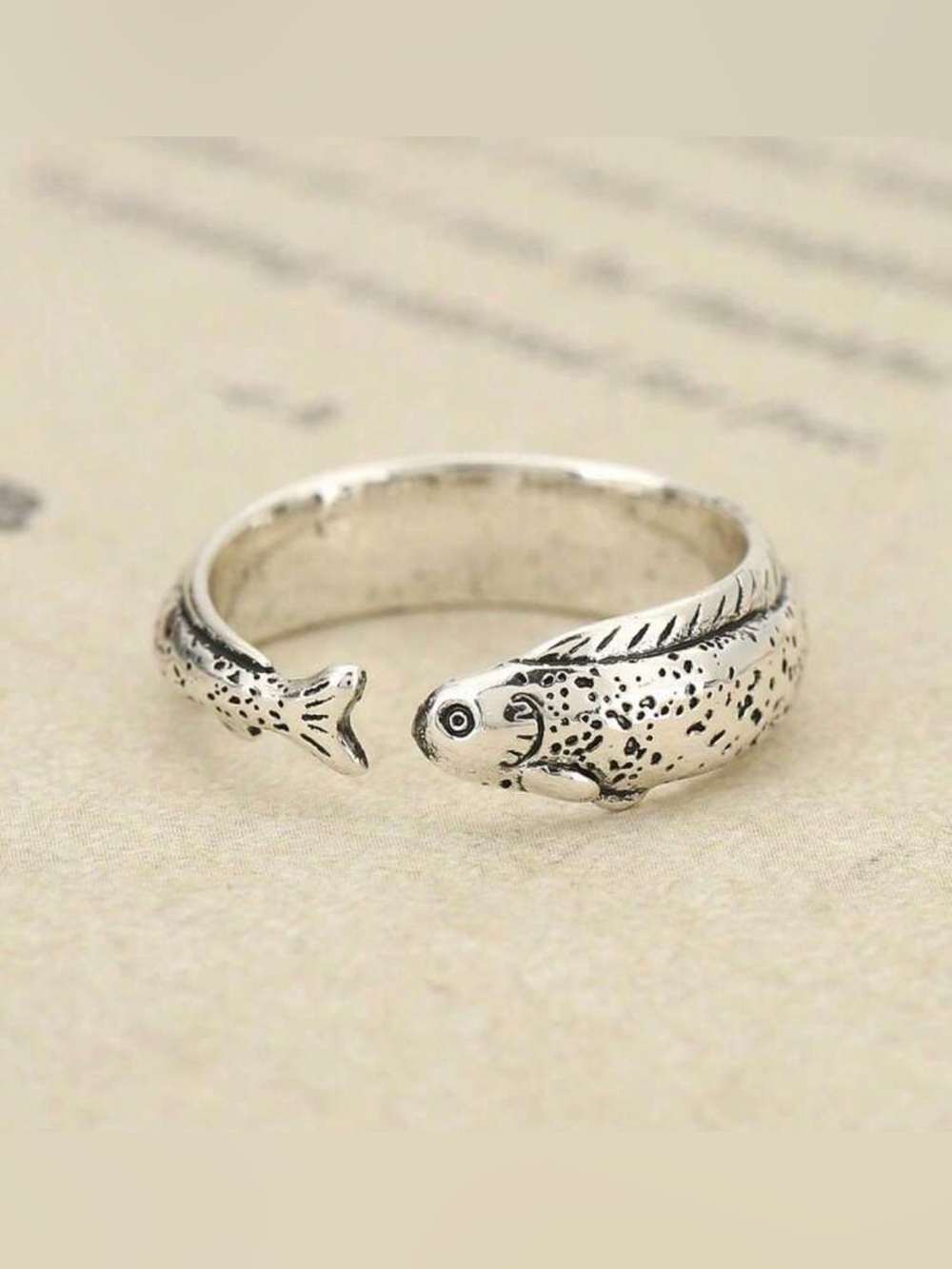 Silver Fish Ring A2042